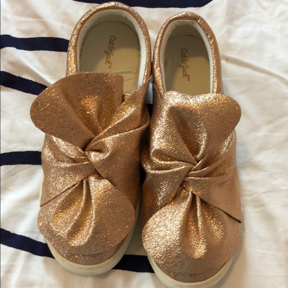 Super cute slip on tennis shoes